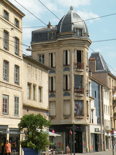  immeuble avec dôme, rue Saint-Georges
